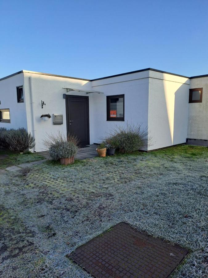 Maison De ;vakantiehuisje Hébergement de vacances *