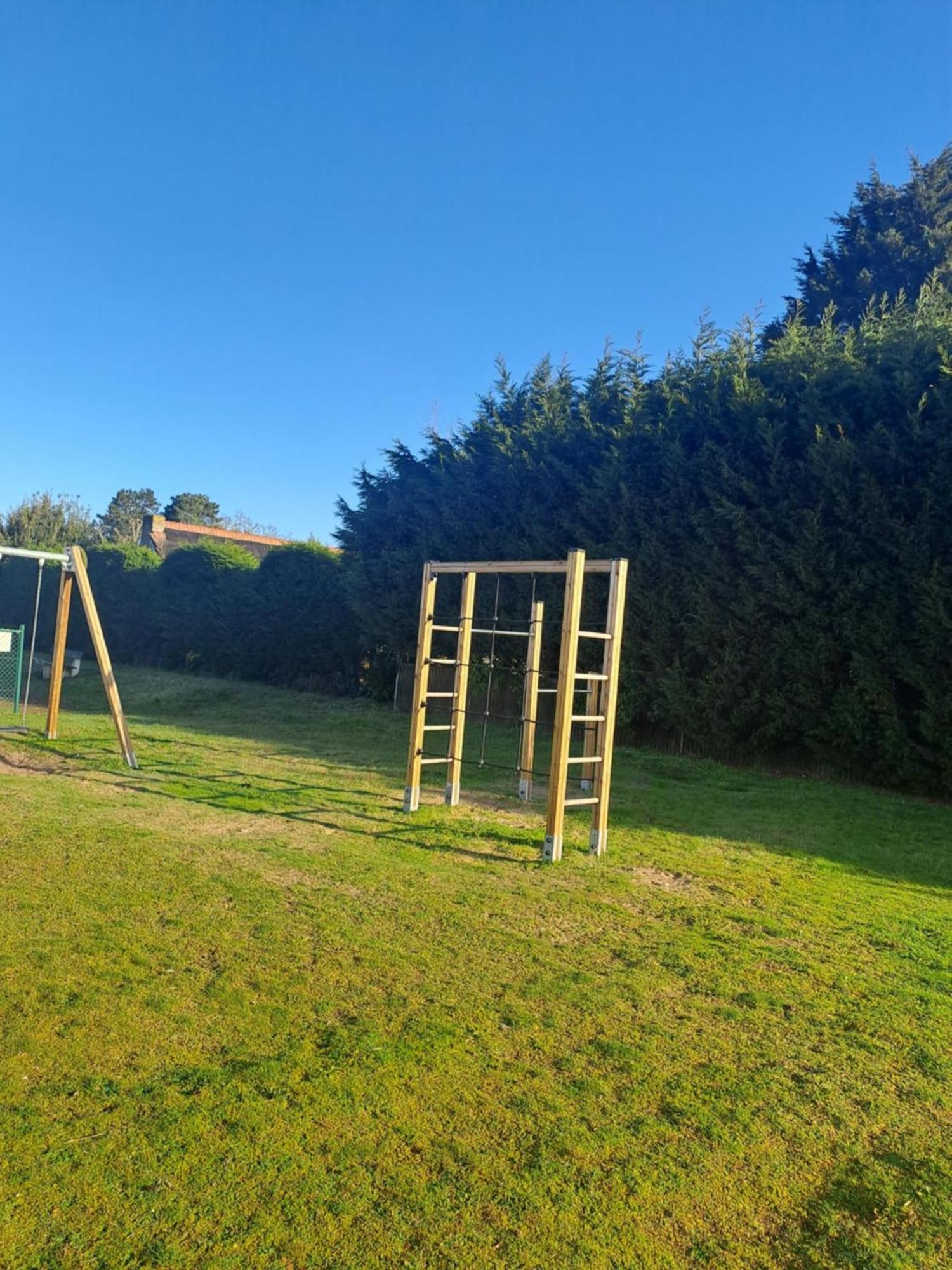 Maison De ;vakantiehuisje Hébergement de vacances *